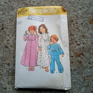 Vintage Simplicity Sewing Pattern 6687 Girl's Robe Nightgown Pajamas Size 6X PJs